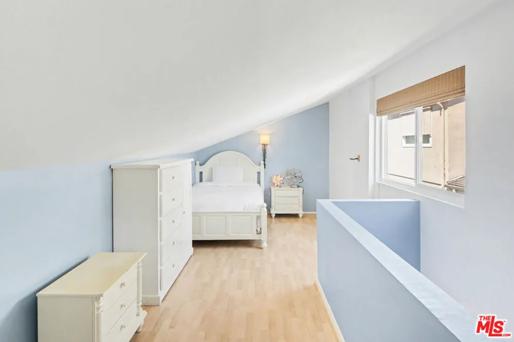 19525 Starfish Lane Huntington Beach, CA 92648