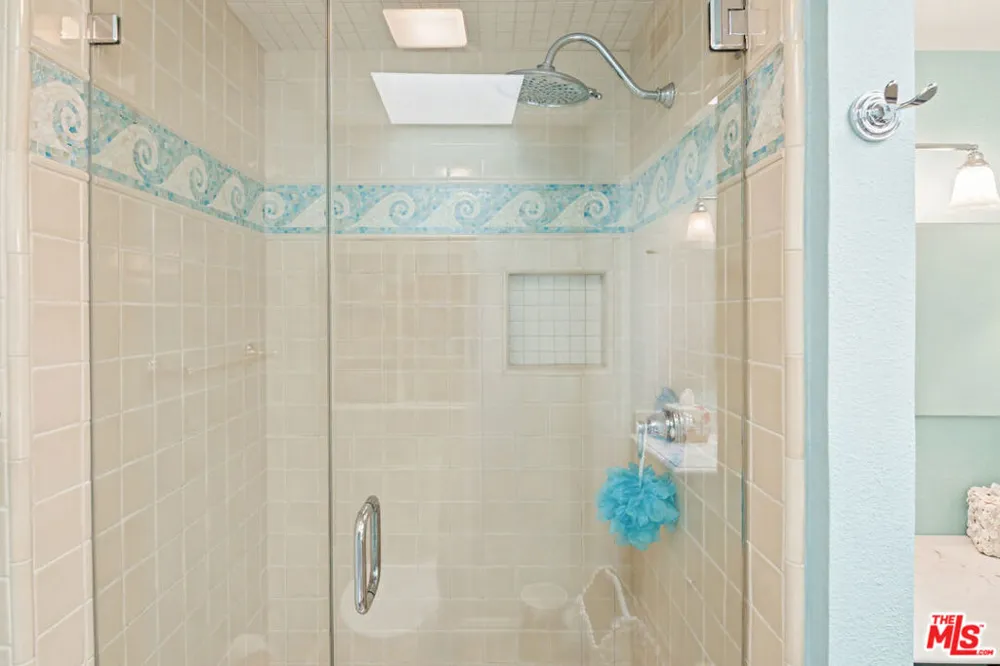 19525 Starfish Lane Huntington Beach, CA 92648