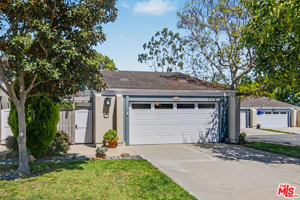 19525 Starfish Lane Huntington Beach, CA 92648