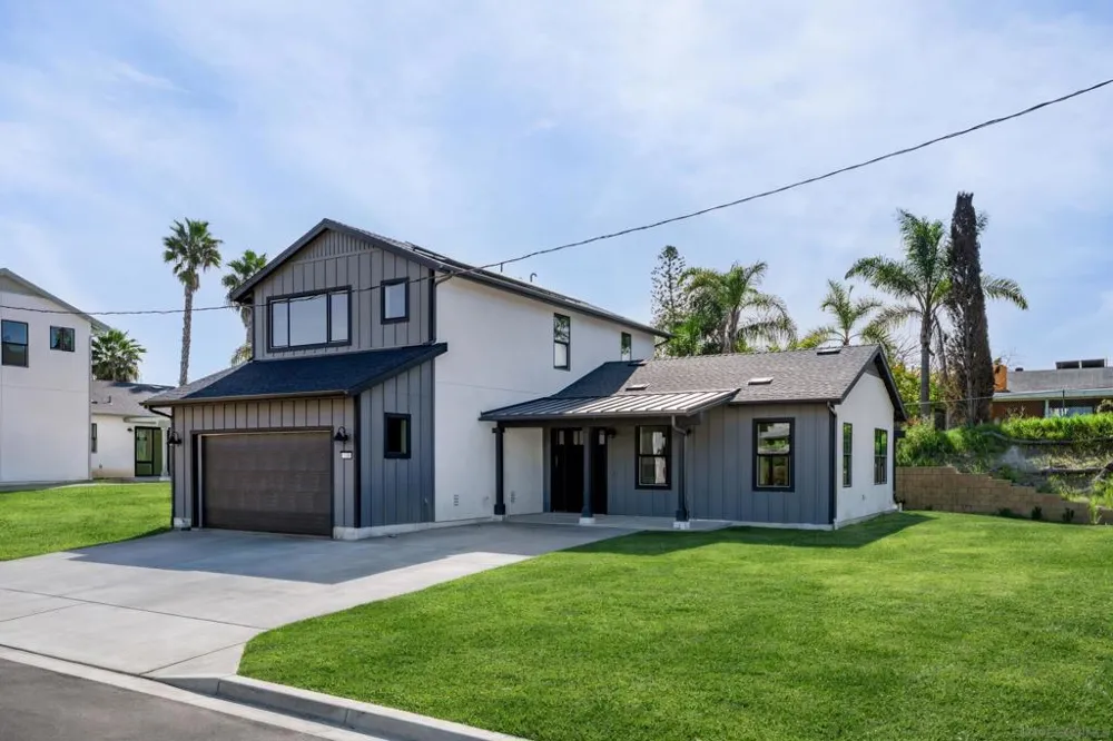 702 Passion Court Vista, CA 92083