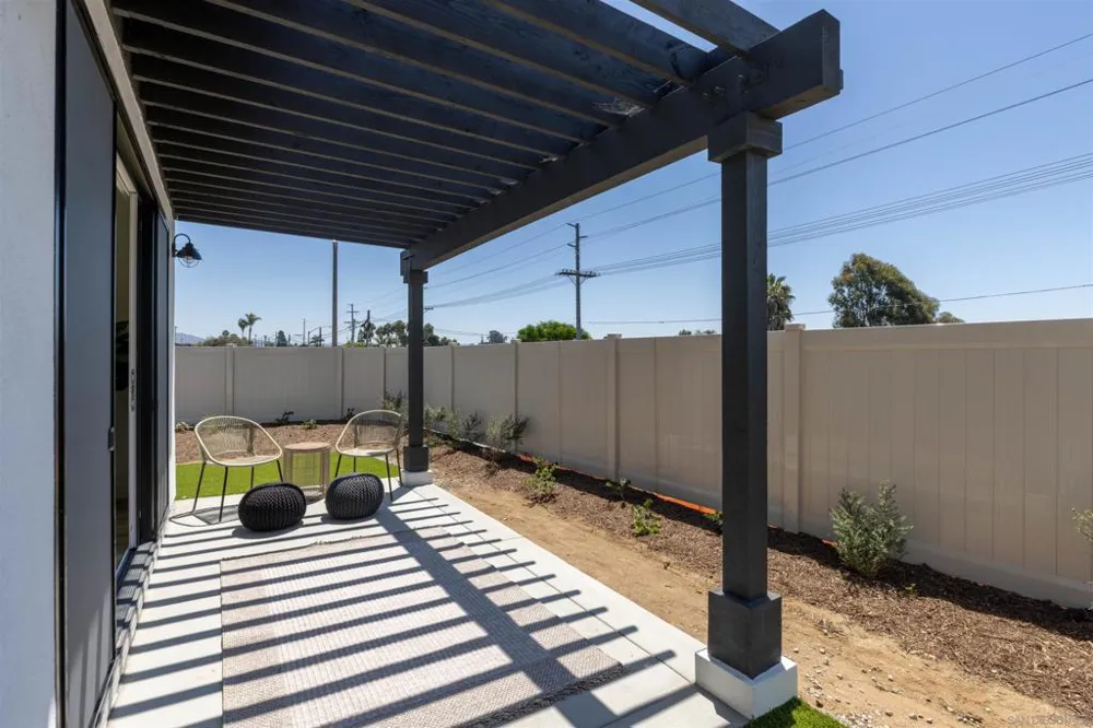 702 Passion Court Vista, CA 92083