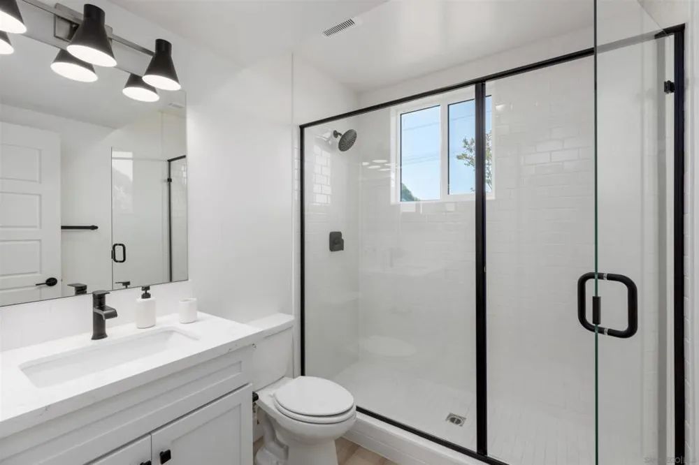 702 Passion Court Vista, CA 92083