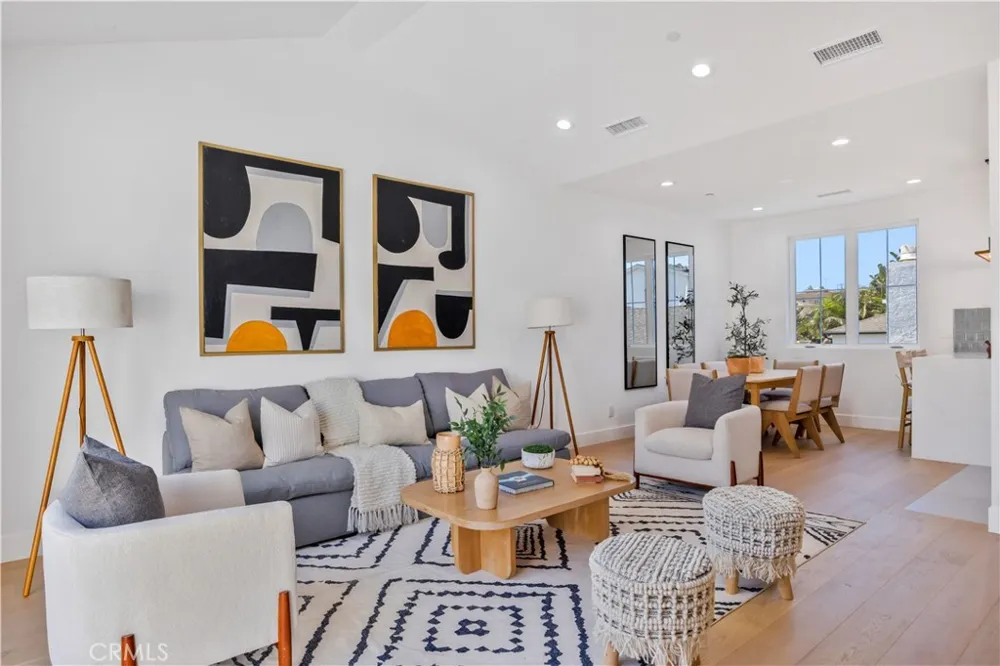 2420 Ives Lane #B Redondo Beach, CA 90278