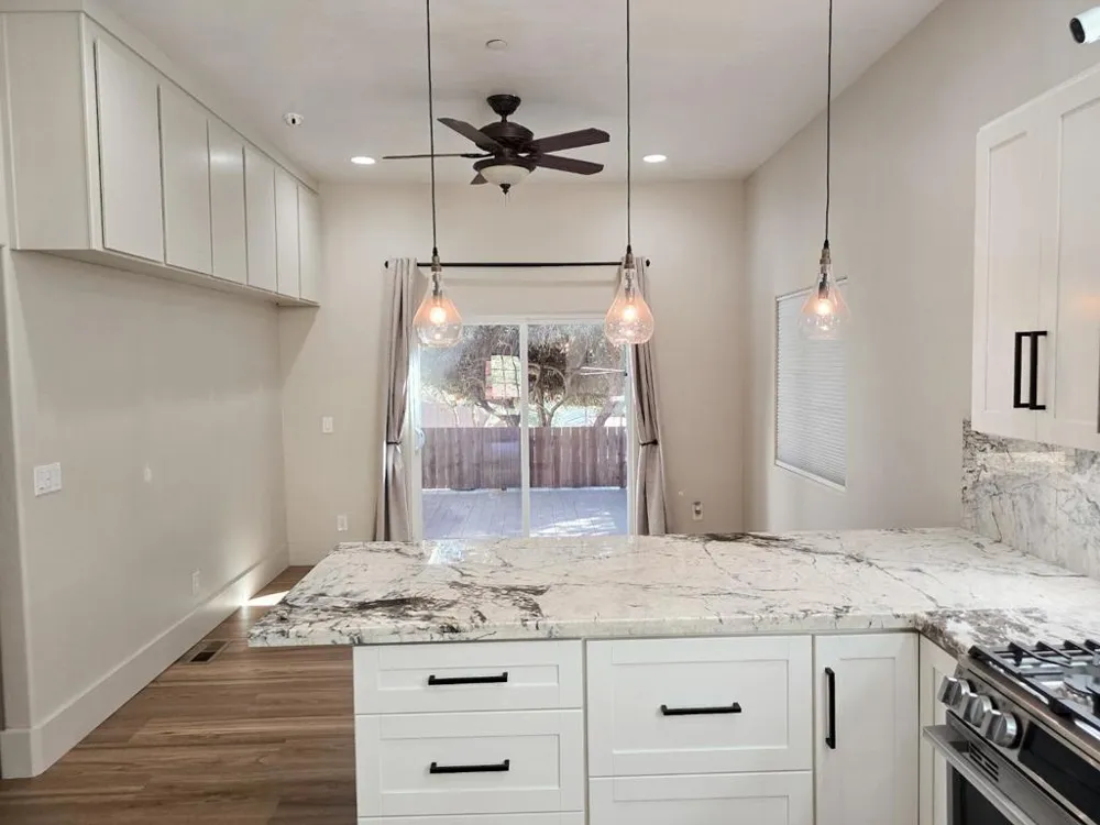 17329 Mcguffie Road Salinas, CA 93907