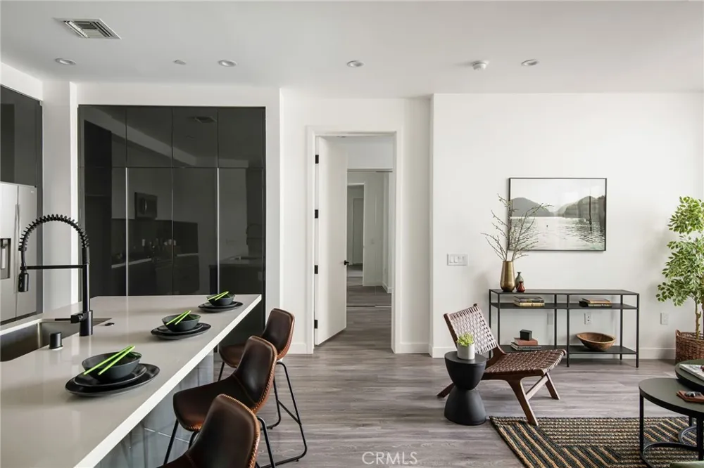 118 Astronaut Ellison S Onizuka Street #206 Los Angeles, CA 90012