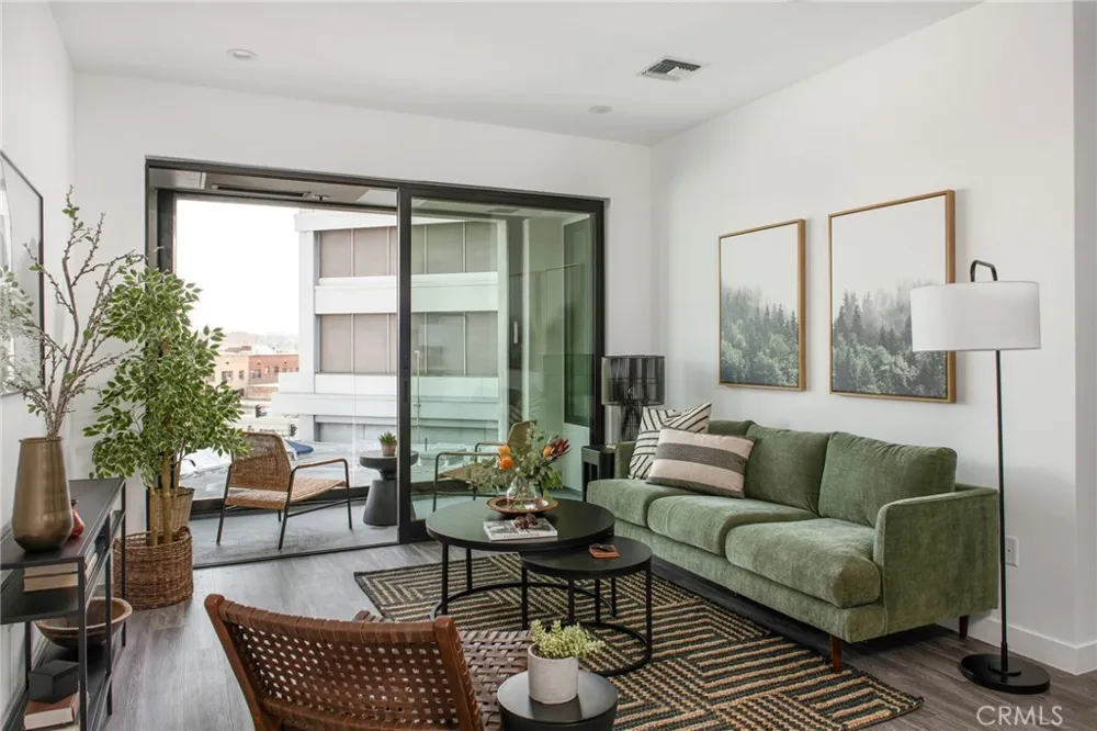 118 Astronaut Ellison S Onizuka Street #206 Los Angeles, CA 90012