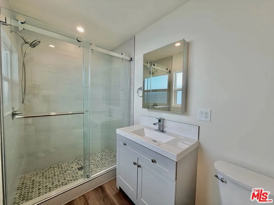 501 S Gaylord Drive Burbank, CA 91505