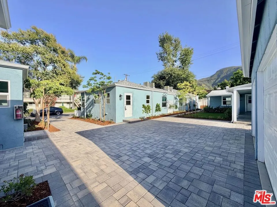 501 S Gaylord Drive Burbank, CA 91505