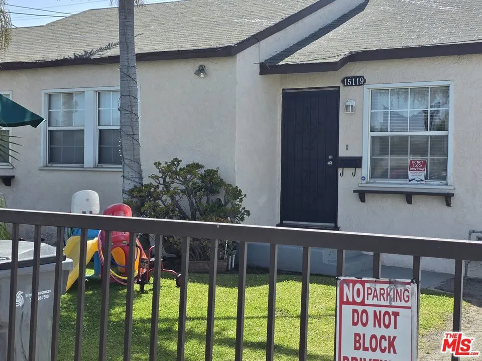 15119 Atkinson Boulevard Gardena, CA 90249