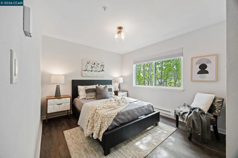417 Evelyn Avenue #302 Albany, CA 94706