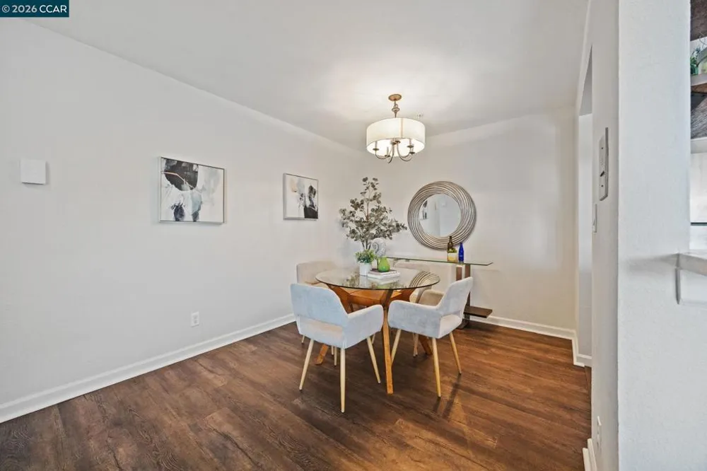 417 Evelyn Avenue #302 Albany, CA 94706