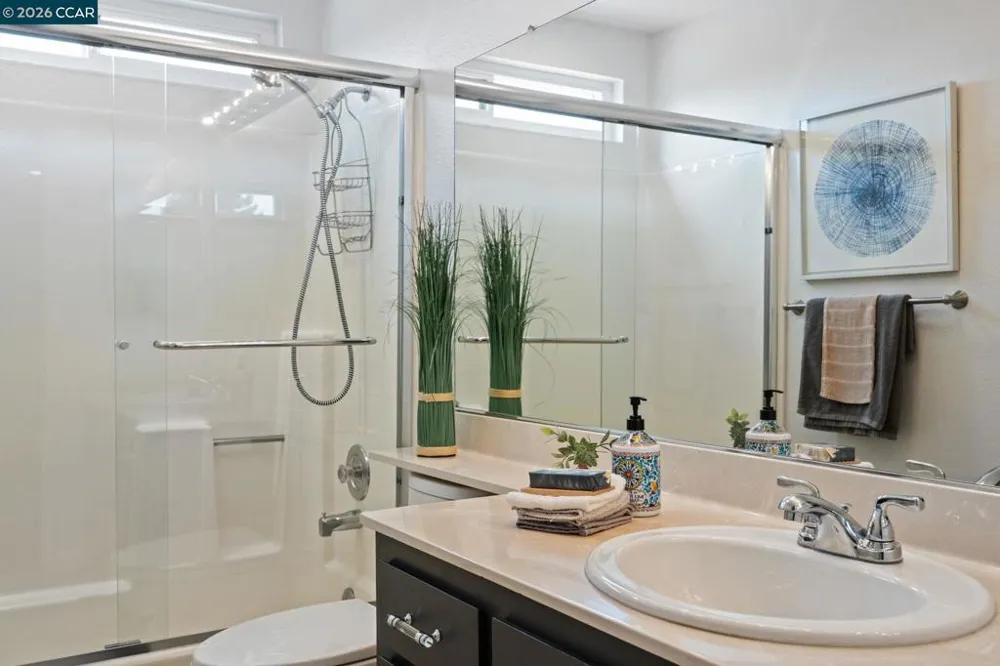 417 Evelyn Avenue #302 Albany, CA 94706