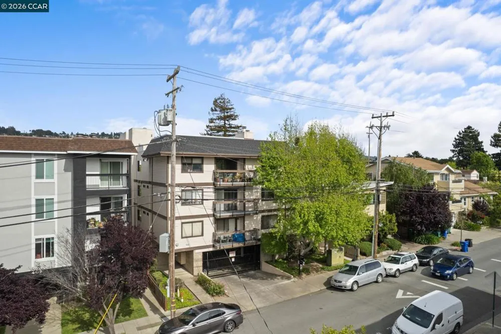 417 Evelyn Avenue #302 Albany, CA 94706