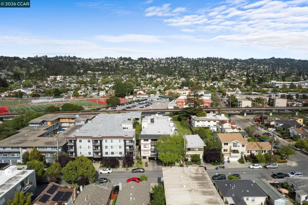 417 Evelyn Avenue #302 Albany, CA 94706