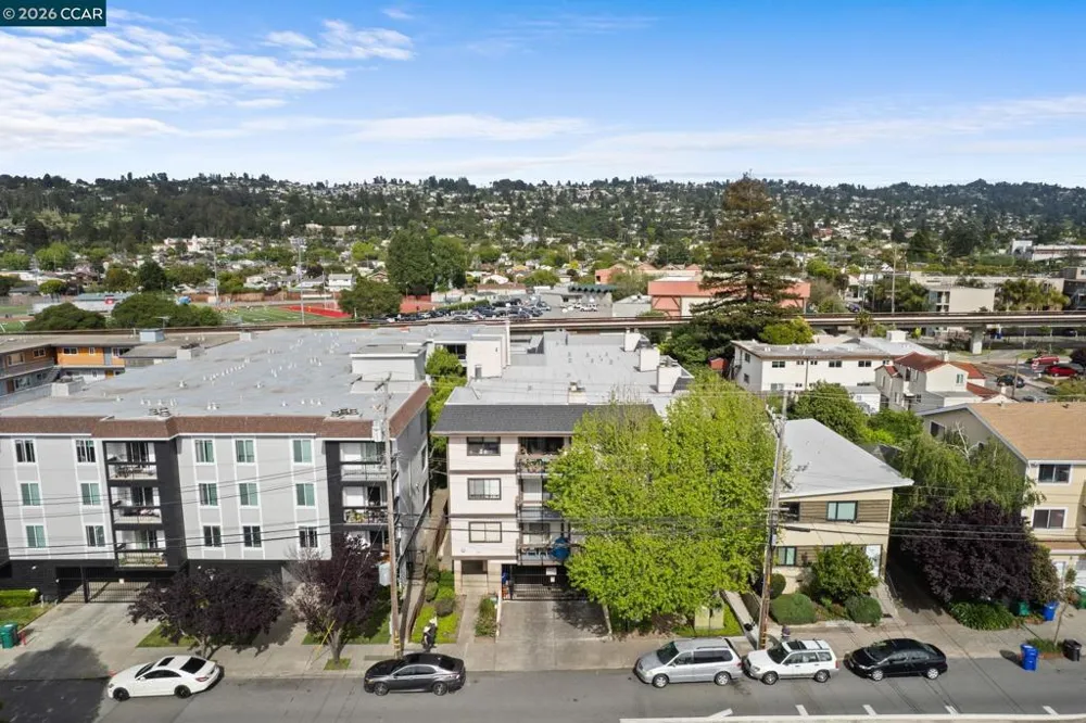 417 Evelyn Avenue #302 Albany, CA 94706
