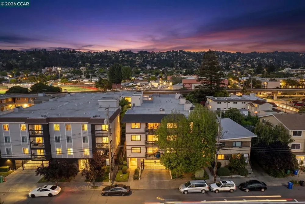 417 Evelyn Avenue #302 Albany, CA 94706