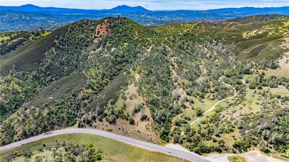 401 Watertrough Rd Clearlake Oaks, CA 95423
