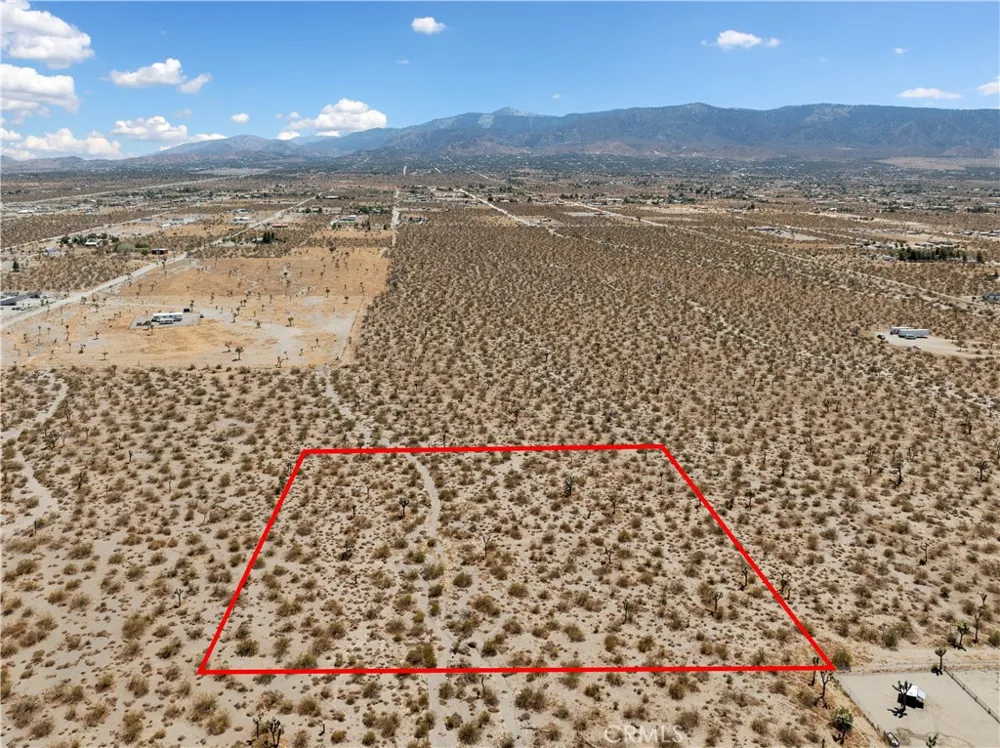 1 Wintergreen Pinon Hills, CA 92372