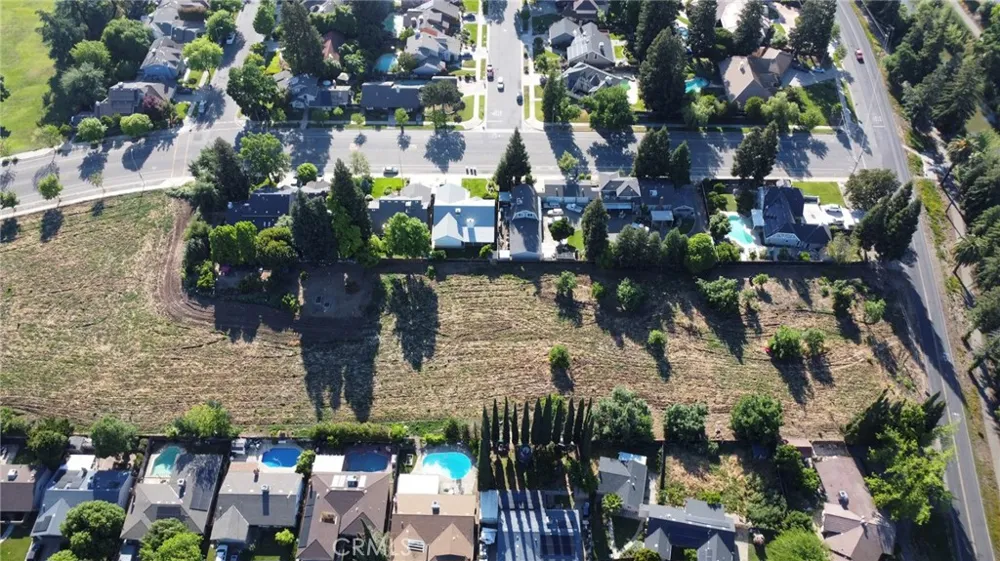 1800 E South Bear Creek Drive Merced, CA 95340