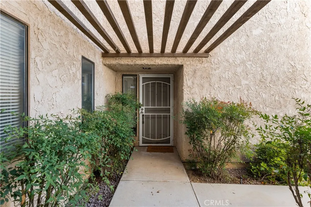 422 W Avenue J5 #32 Lancaster, CA 93534