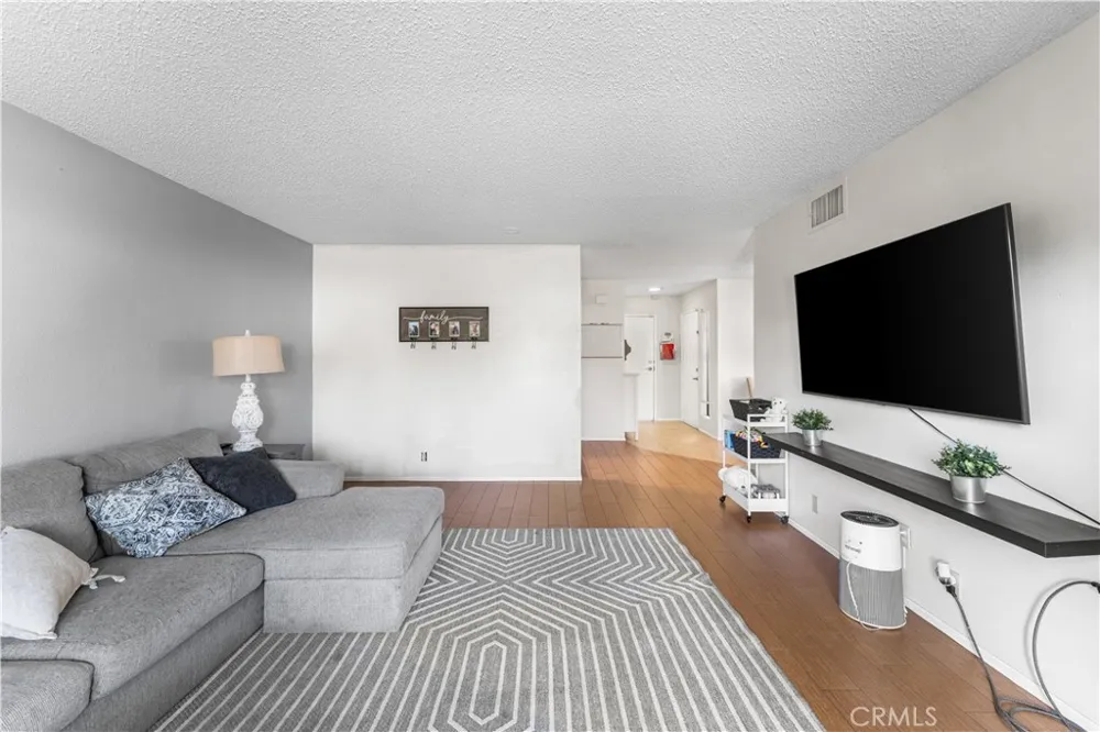 422 W Avenue J5 #32 Lancaster, CA 93534