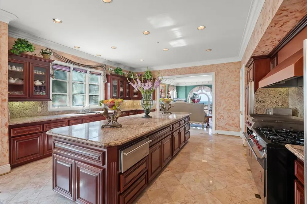 16840 Cypress Way Los Gatos, CA 95030
