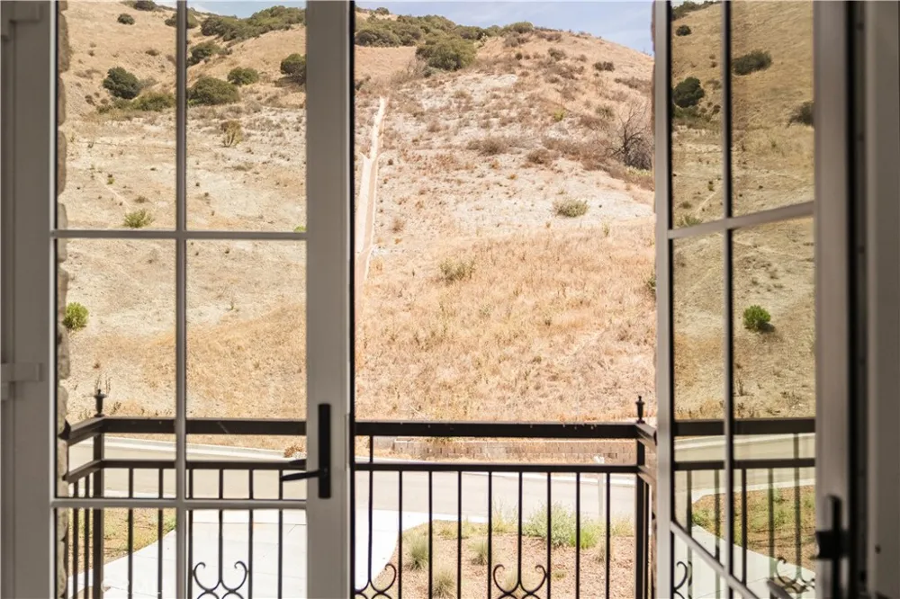 2005 Trail Ridge Lane San Dimas, CA 91773