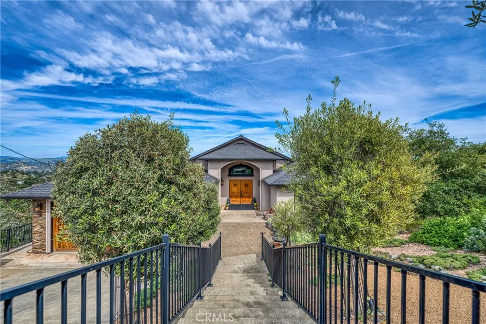 5568 Teton Kelseyville, CA 95451