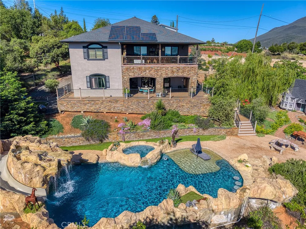 5568 Teton Kelseyville, CA 95451