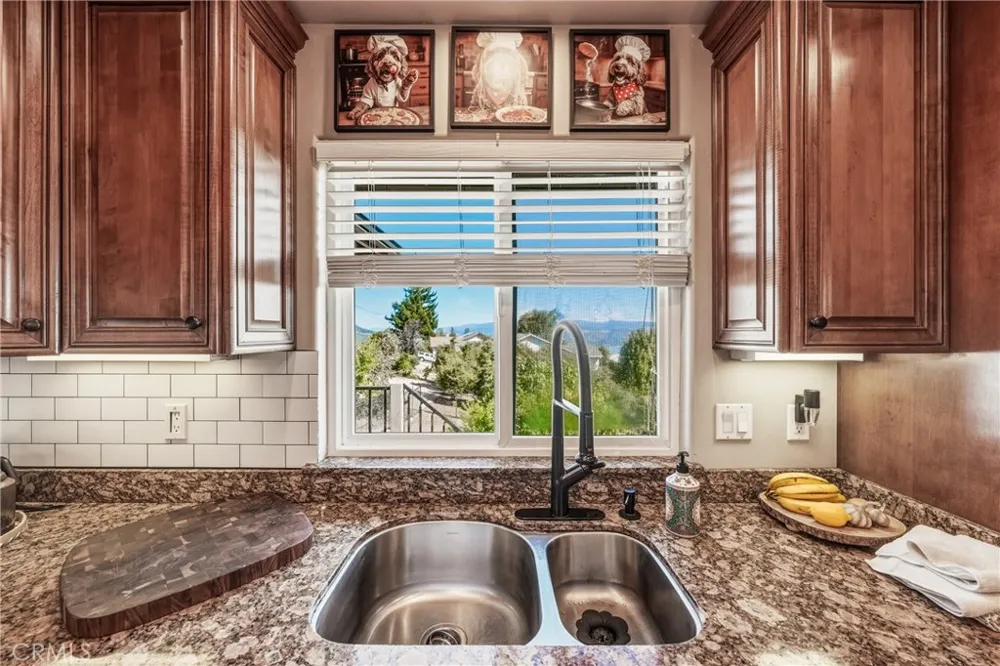 5568 Teton Kelseyville, CA 95451
