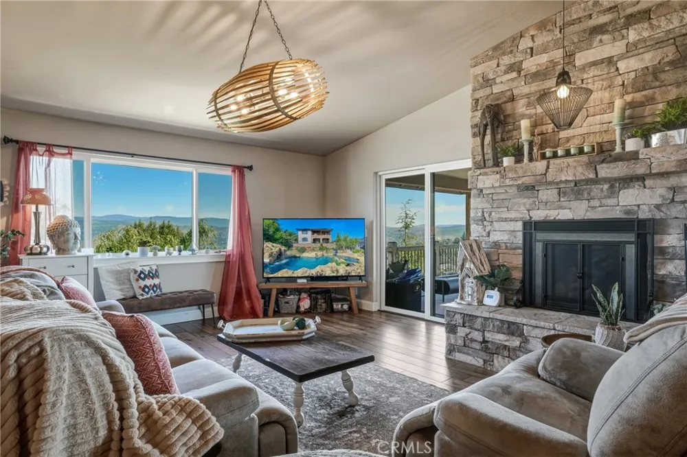 5568 Teton Kelseyville, CA 95451