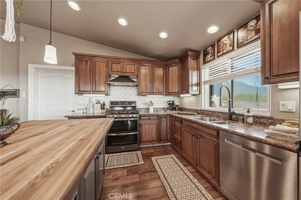 5568 Teton Kelseyville, CA 95451
