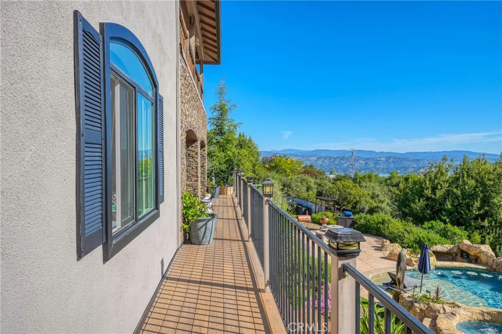 5568 Teton Kelseyville, CA 95451