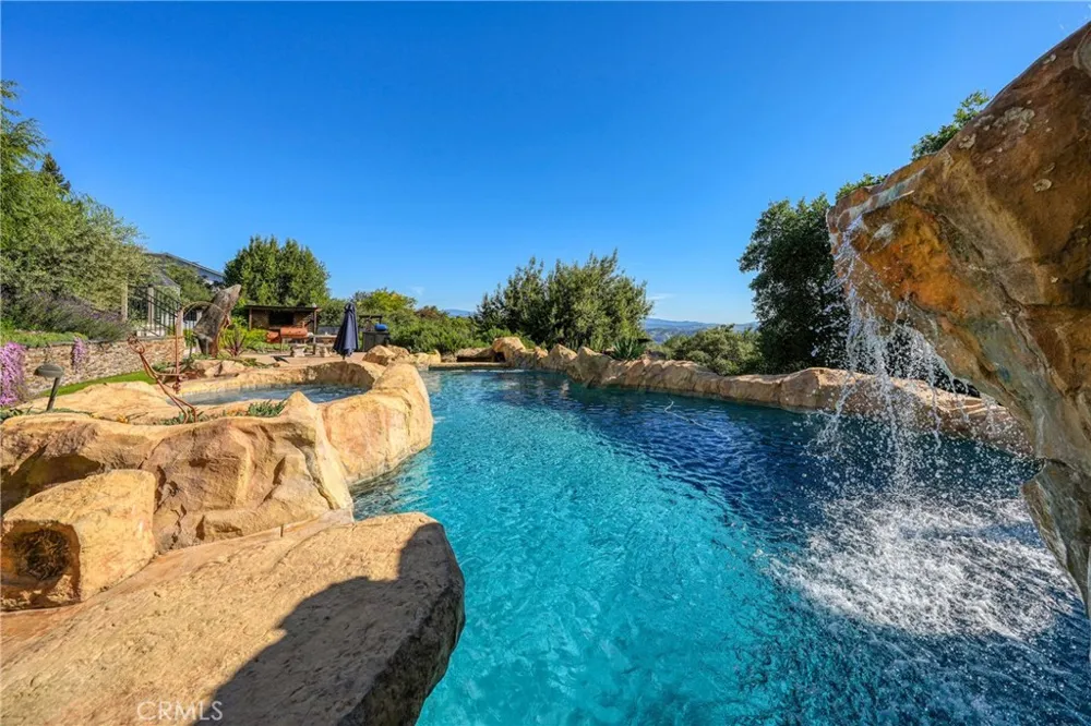 5568 Teton Kelseyville, CA 95451