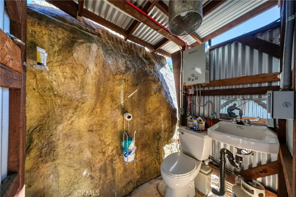 5568 Teton Kelseyville, CA 95451