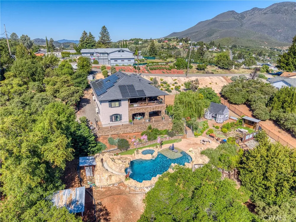 5568 Teton Kelseyville, CA 95451