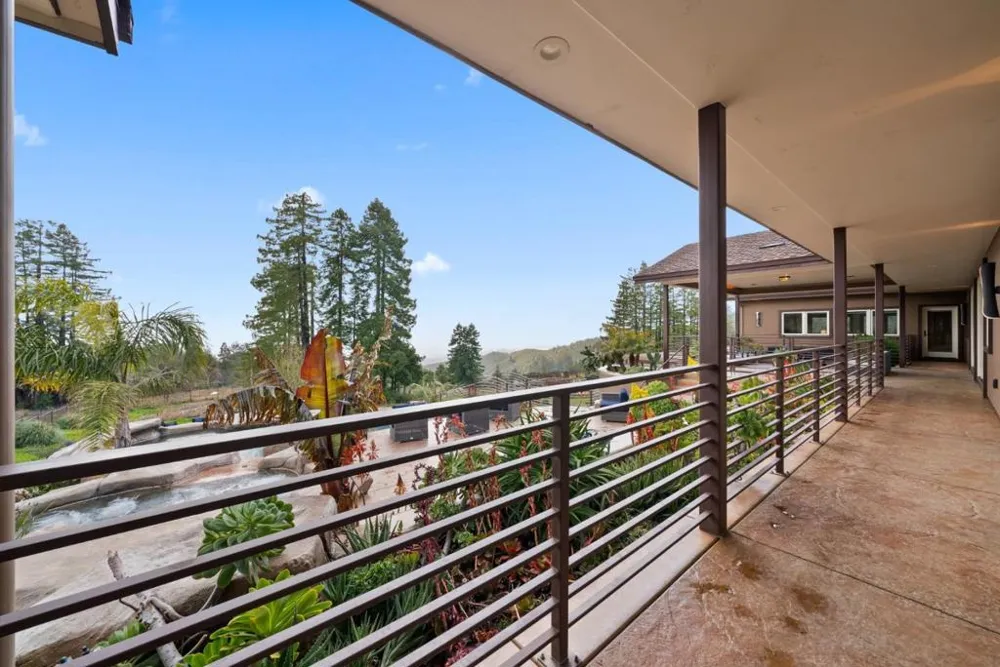 1061 Summit Road Watsonville, CA 95076