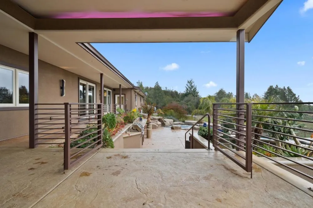 1061 Summit Road Watsonville, CA 95076
