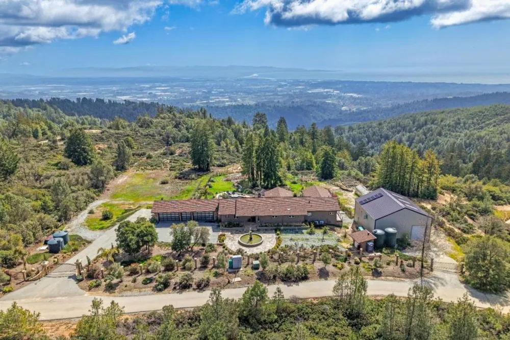 1061 Summit Road Watsonville, CA 95076