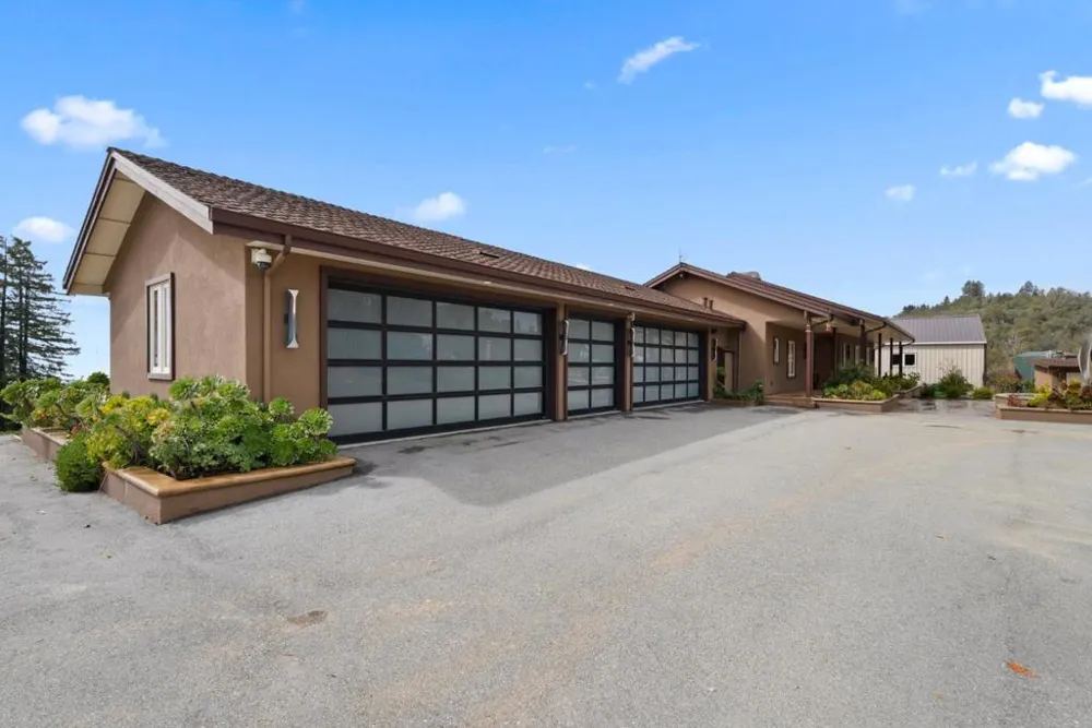 1061 Summit Road Watsonville, CA 95076