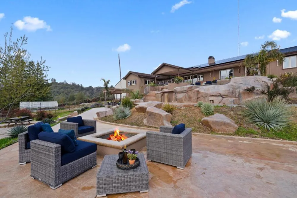 1061 Summit Road Watsonville, CA 95076