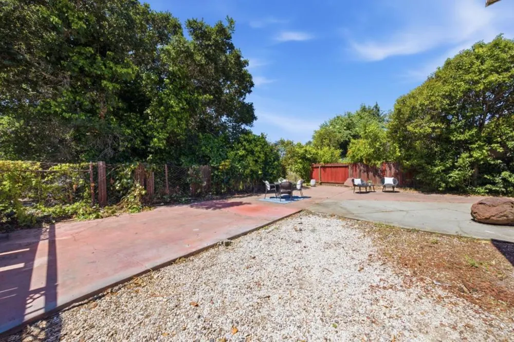22389 Moyers Street Castro Valley, CA 94546
