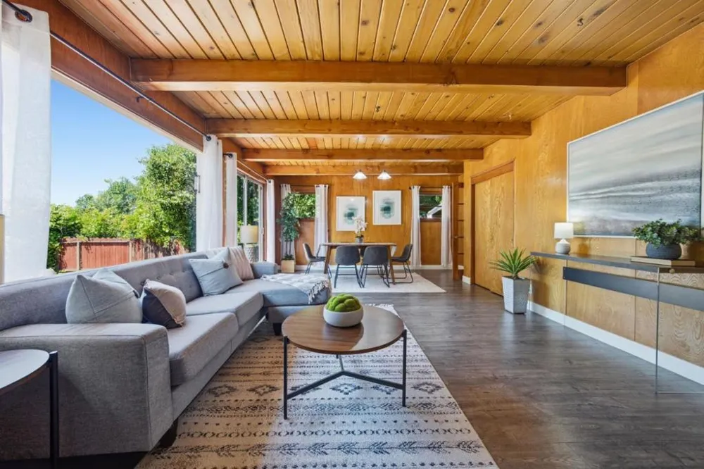 22389 Moyers Street Castro Valley, CA 94546