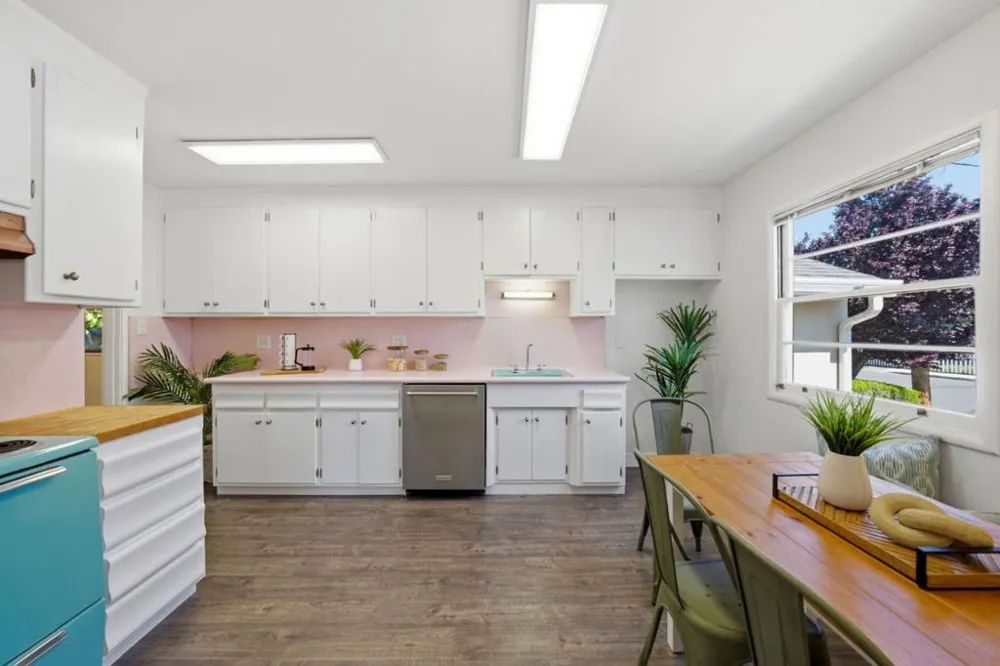 22389 Moyers Street Castro Valley, CA 94546