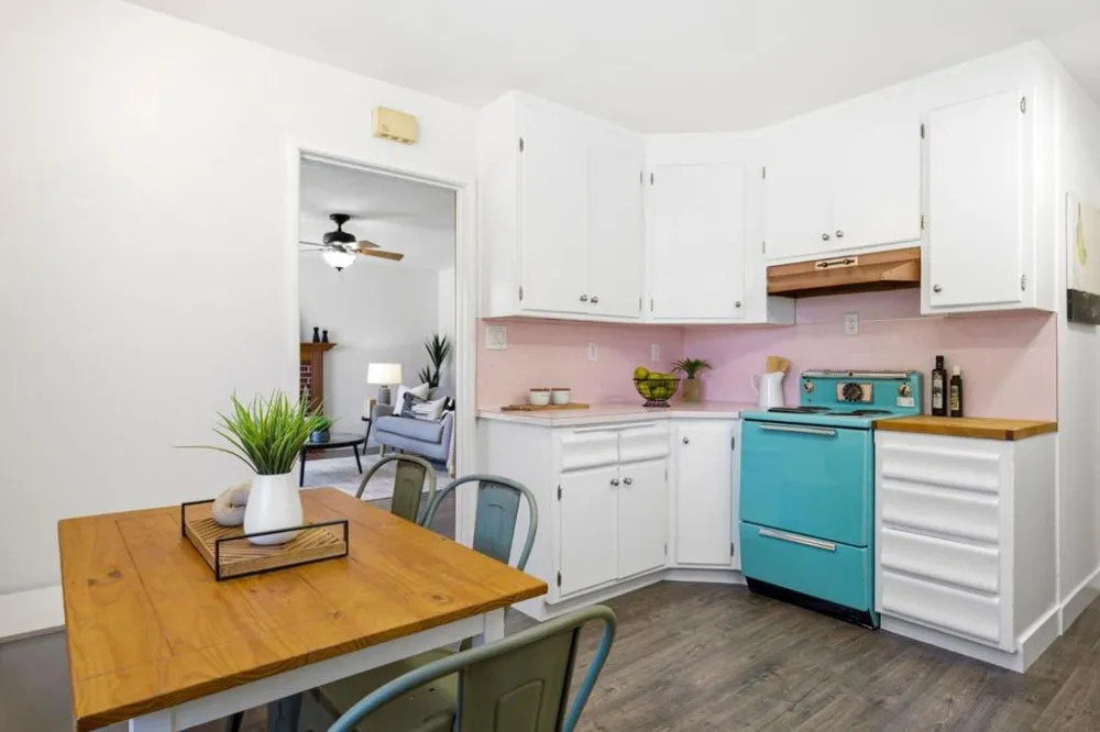 22389 Moyers Street Castro Valley, CA 94546
