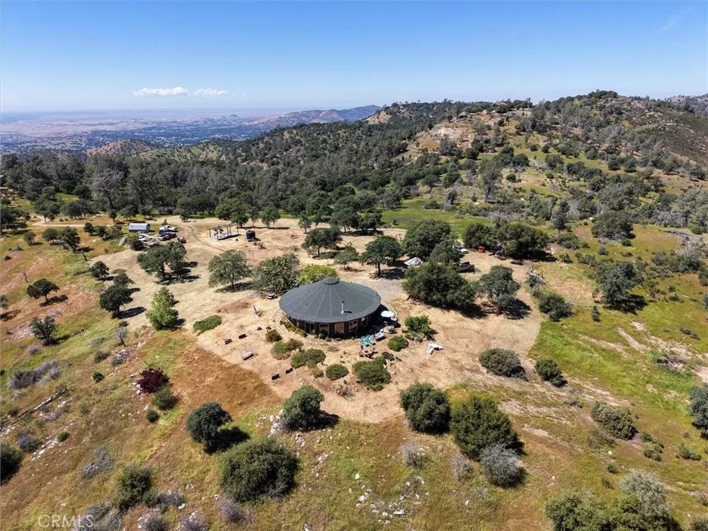 3754 Guadalupe Fire Catheys Valley, CA 95306