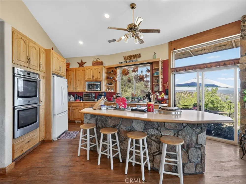3754 Guadalupe Fire Catheys Valley, CA 95306