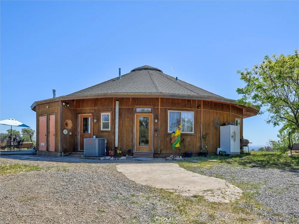 3754 Guadalupe Fire Catheys Valley, CA 95306