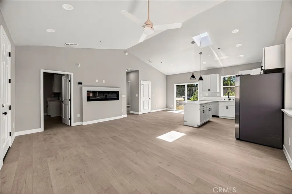 14205 Norwich Magalia, CA 95954