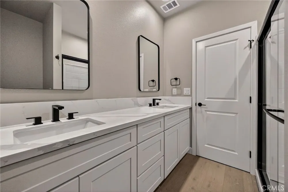 14205 Norwich Magalia, CA 95954